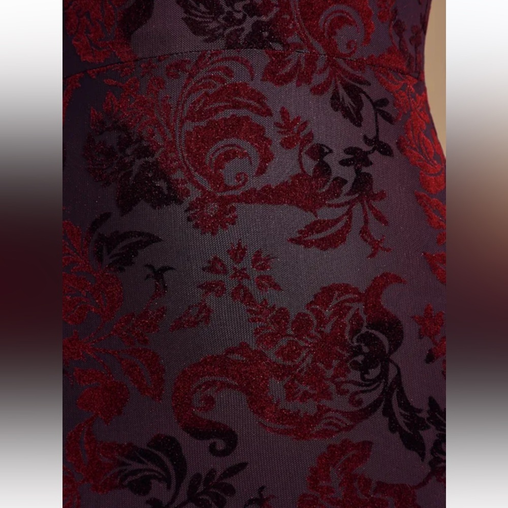 🆕 Lulu’s Dress Privy Purple Plum Floral Velvet Bodycon Mini Dress - Picture 6 of 13